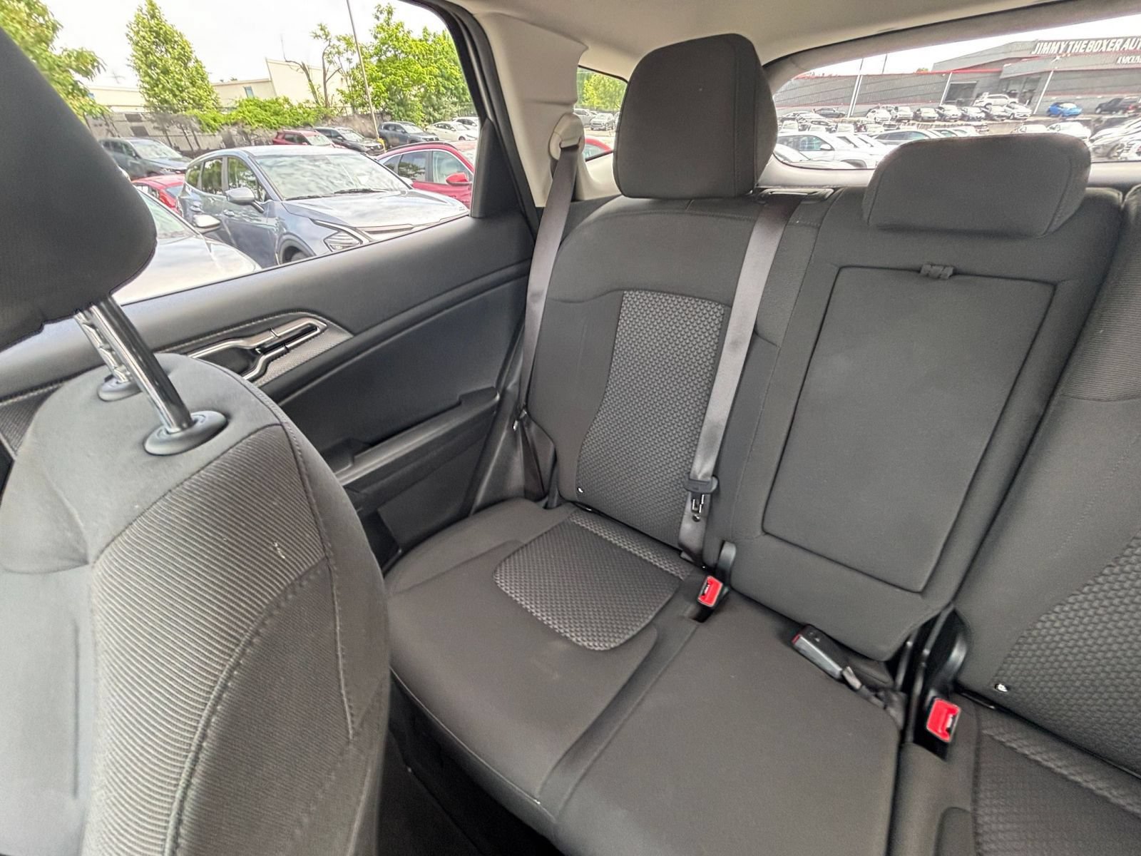 Used 2025 Kia Sportage LX FWD image 38
