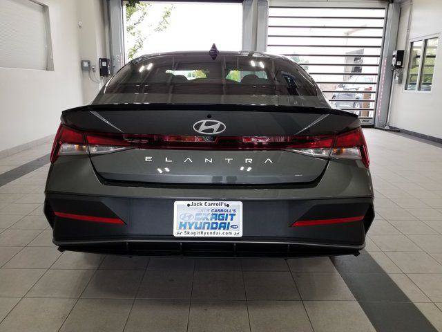 New 2026 Hyundai Elantra SEL Sport FWD image 20