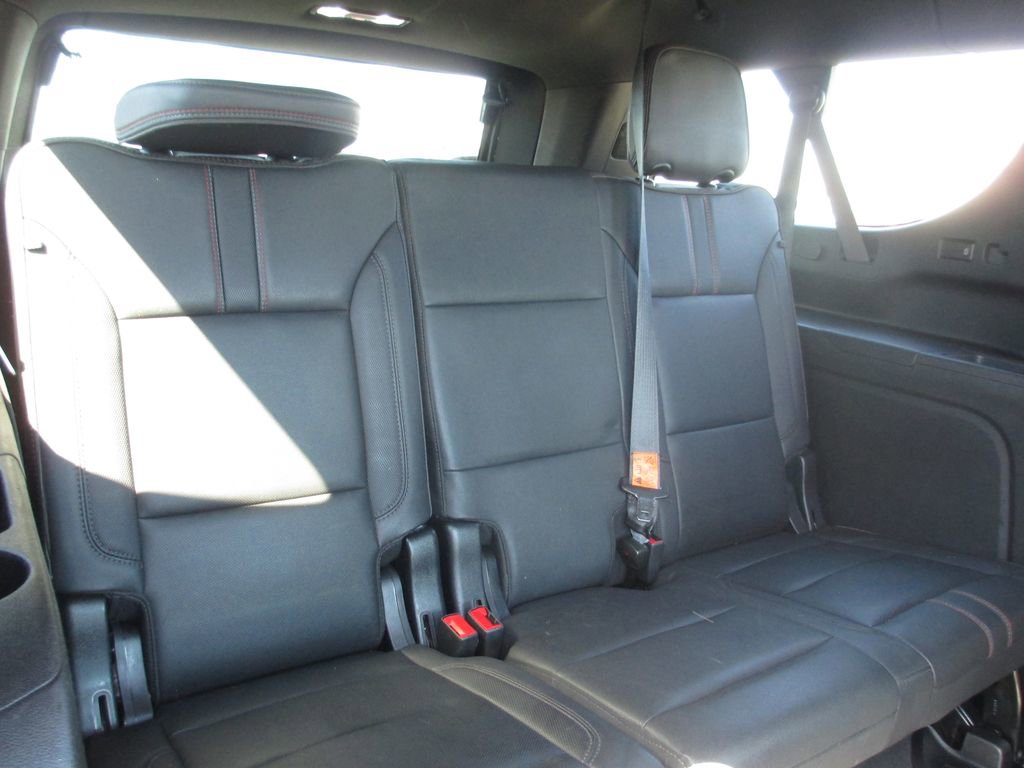 Used 2023 Chevrolet Suburban RST w/ Luxury Package image 28