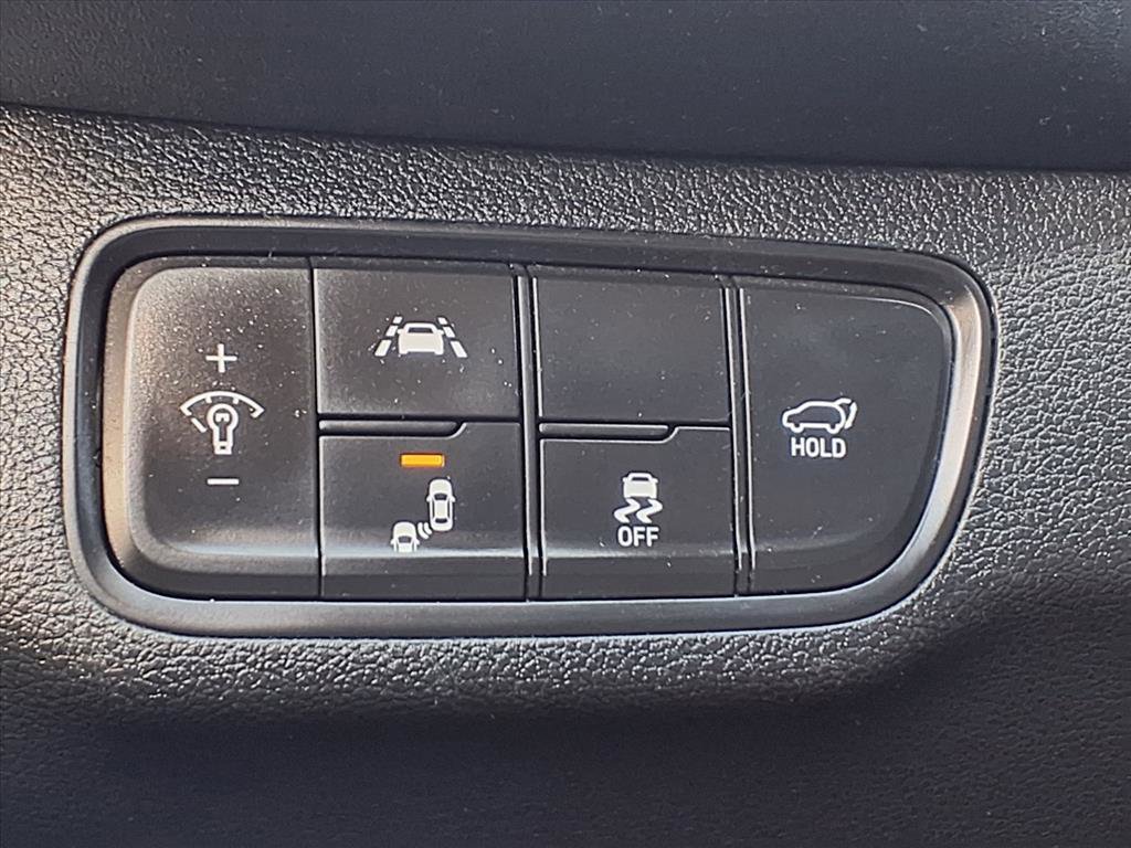 Used 2020 Hyundai Santa Fe Limited w/ Cargo Package image 18