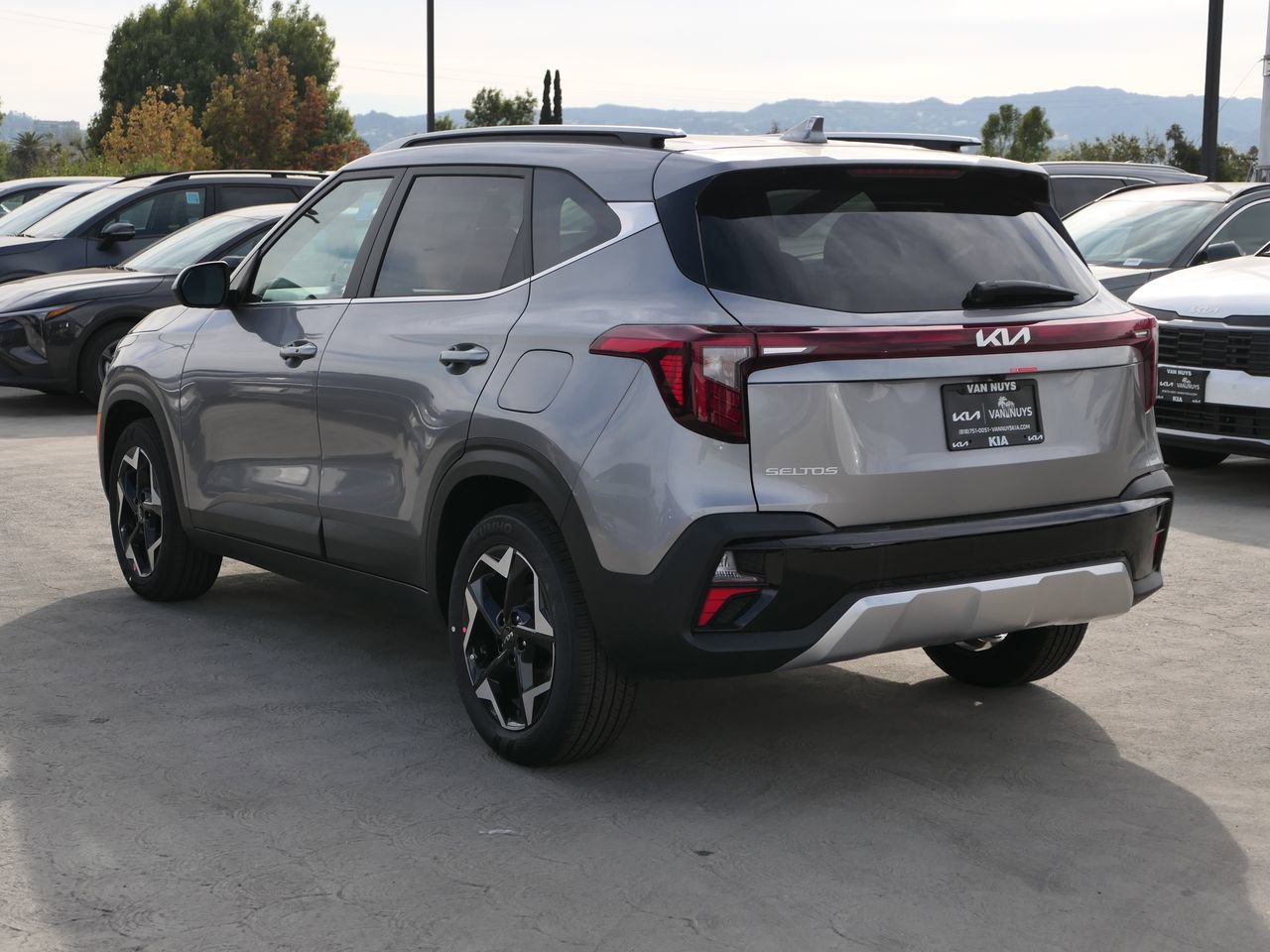 New 2026 Kia Seltos EX image 6