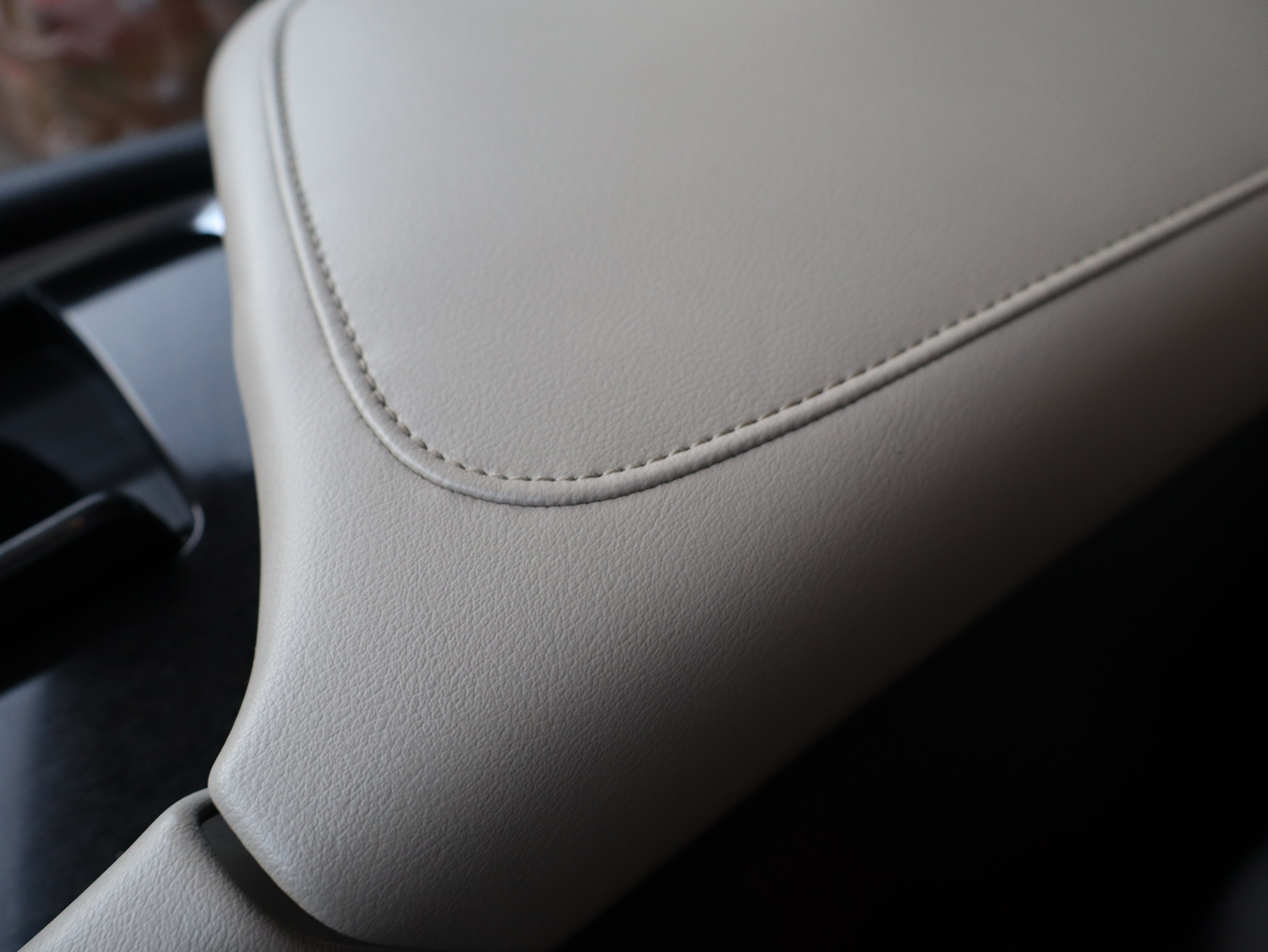 Used 2019 Buick Enclave Essence FWD image 43