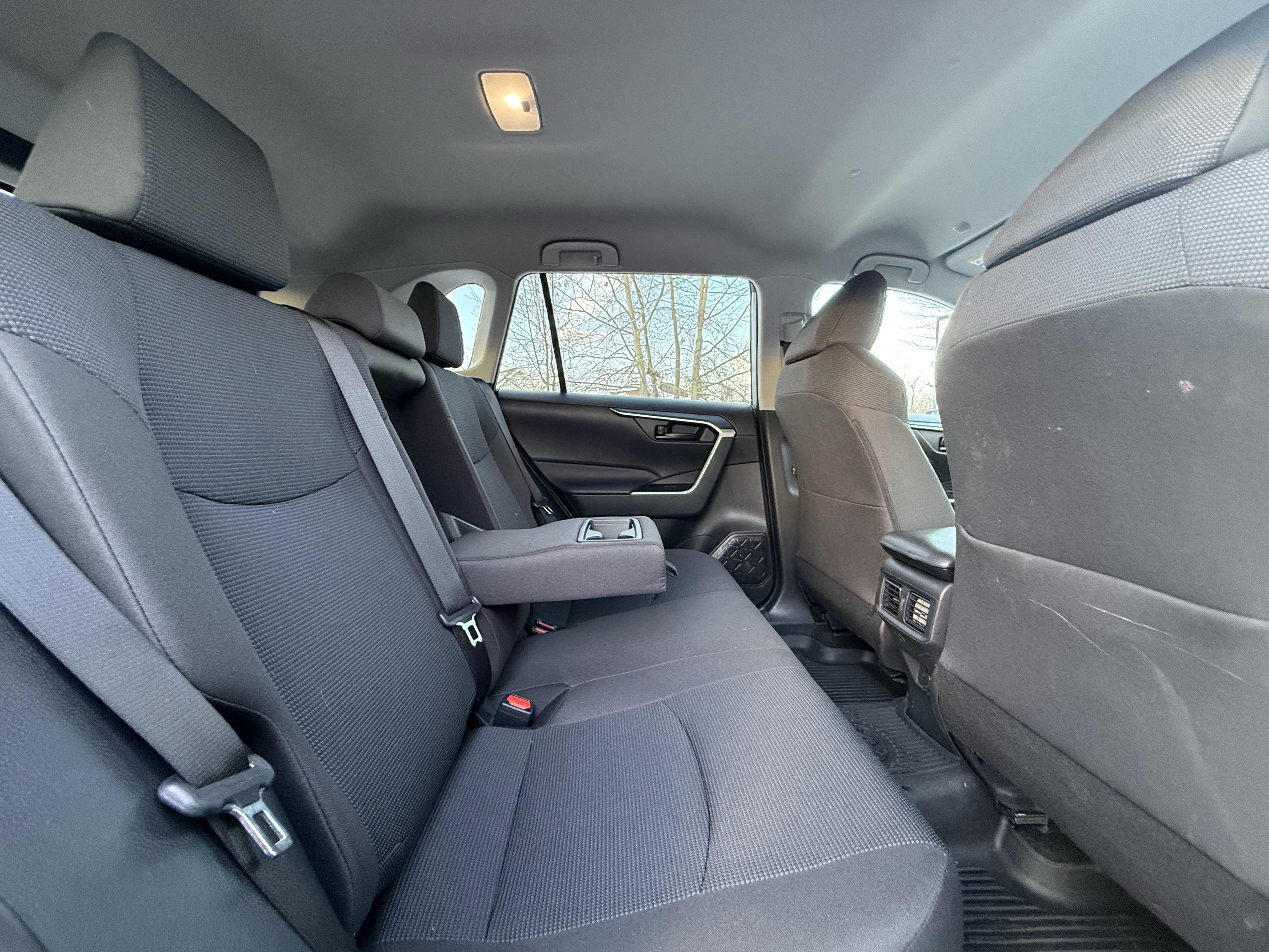 Used 2024 Toyota RAV4 LE image 28