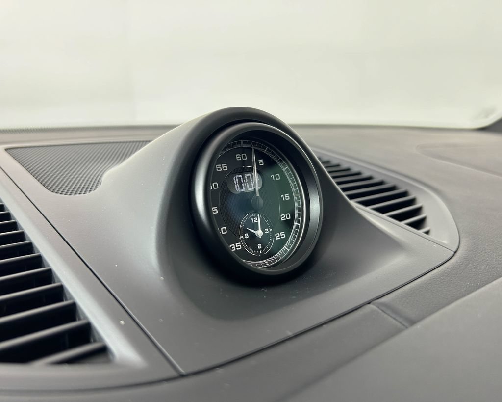 New 2026 Porsche Macan Turbo AWD/4WD image 20