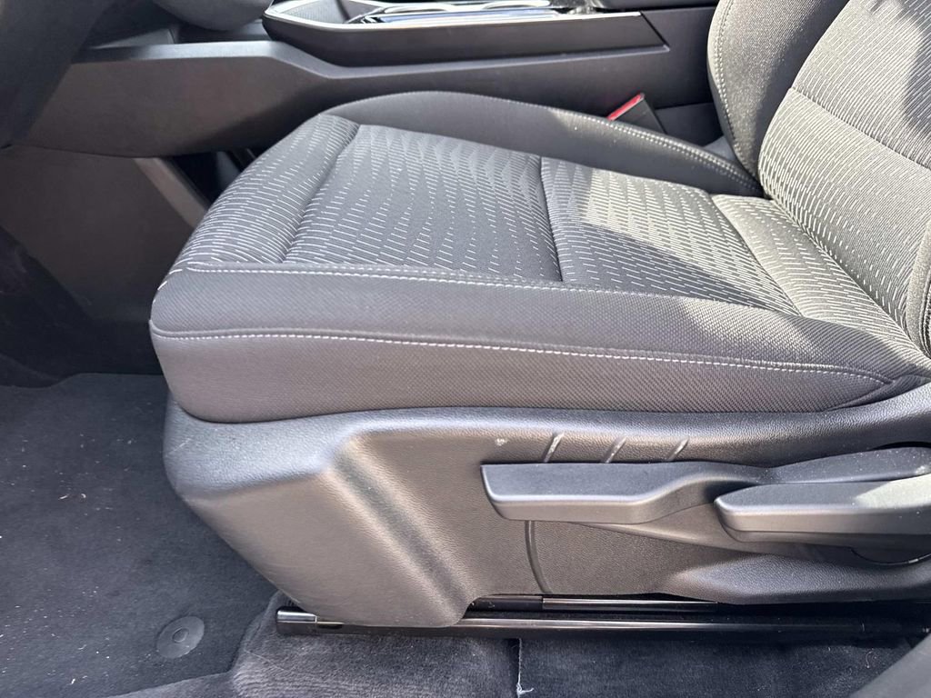 Certified 2025 Chevrolet Equinox LT image 18