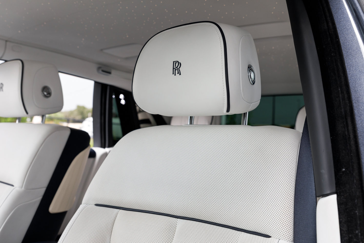 Certified 2020 Rolls-Royce Phantom Sedan RWD image 27