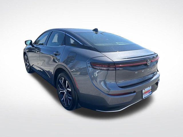 Used 2023 Toyota Crown XLE image 3