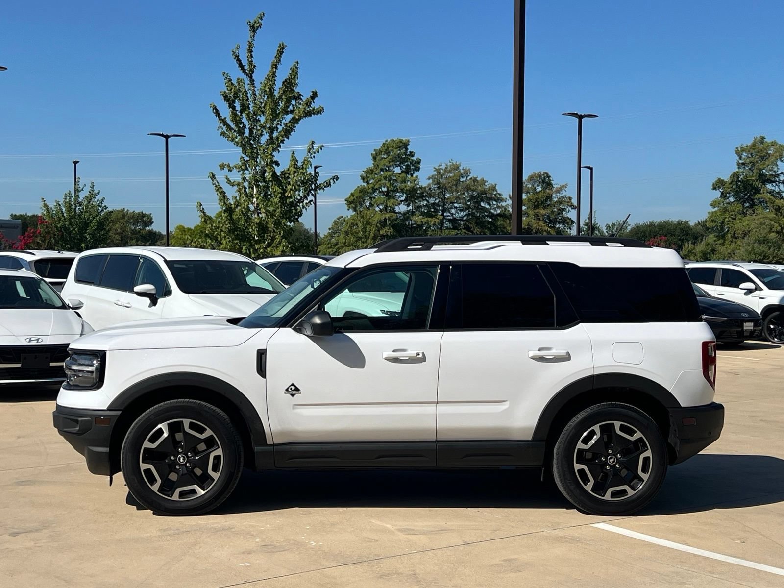 Used 2022 Ford Bronco Sport Outer Banks w/ Tech Package AWD/4WD image 6