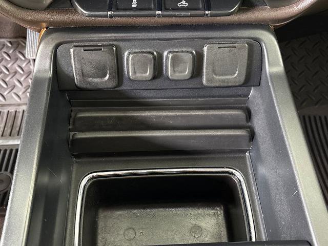Used 2018 Chevrolet Silverado 1500 LTZ w/ Sport Package AWD/4WD image 57