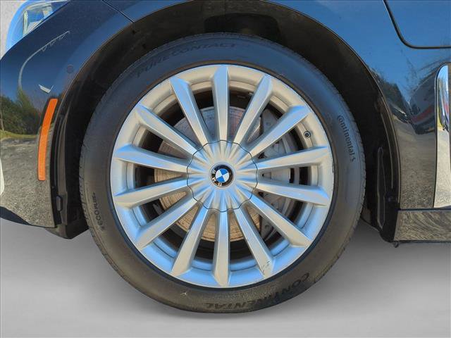 Used 2021 BMW 745e xDrive w/ Premium Package image 24