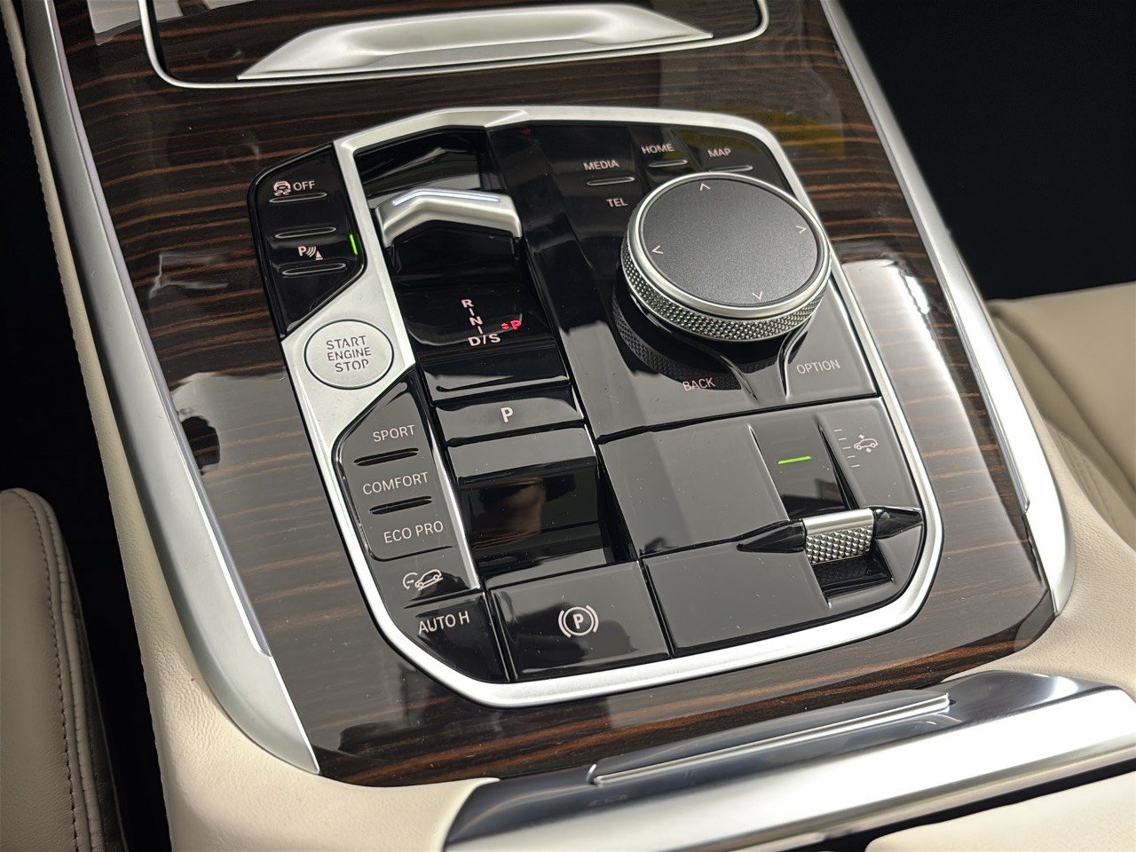 New 2027 BMW X7 xDrive40i AWD/4WD image 21