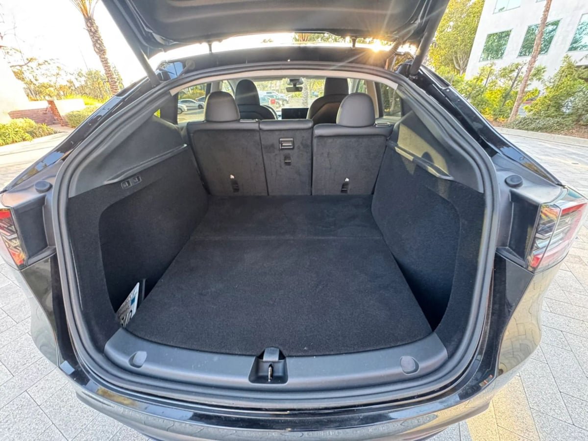 Used 2023 Tesla Model Y Long Range AWD/4WD image 43