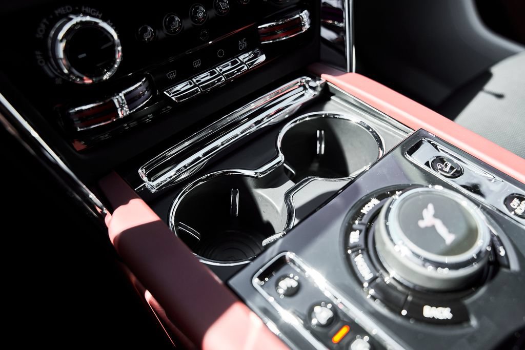 Used 2026 Rolls-Royce Cullinan AWD/4WD image 64