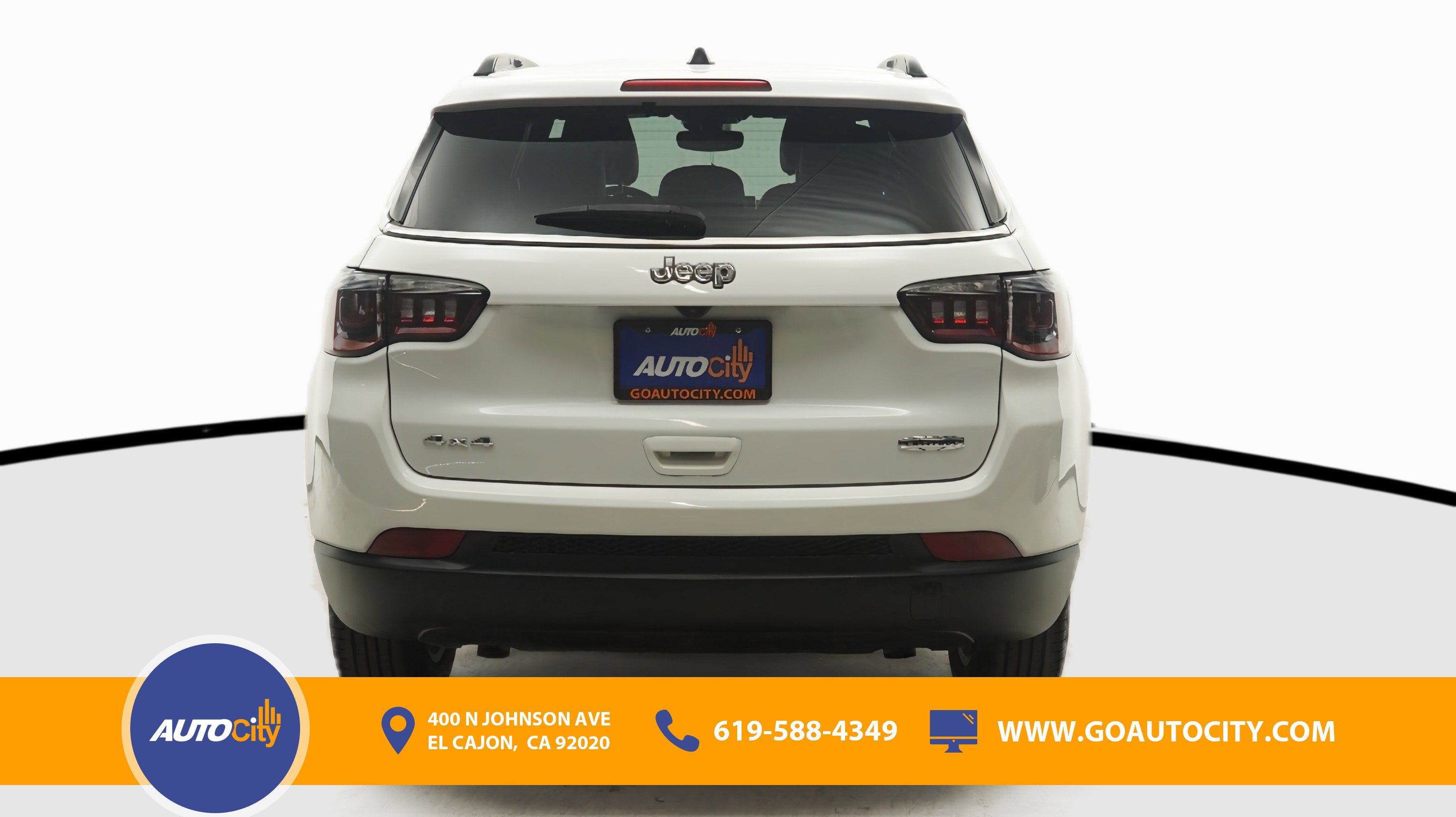 Used 2024 Jeep Compass Latitude image 12