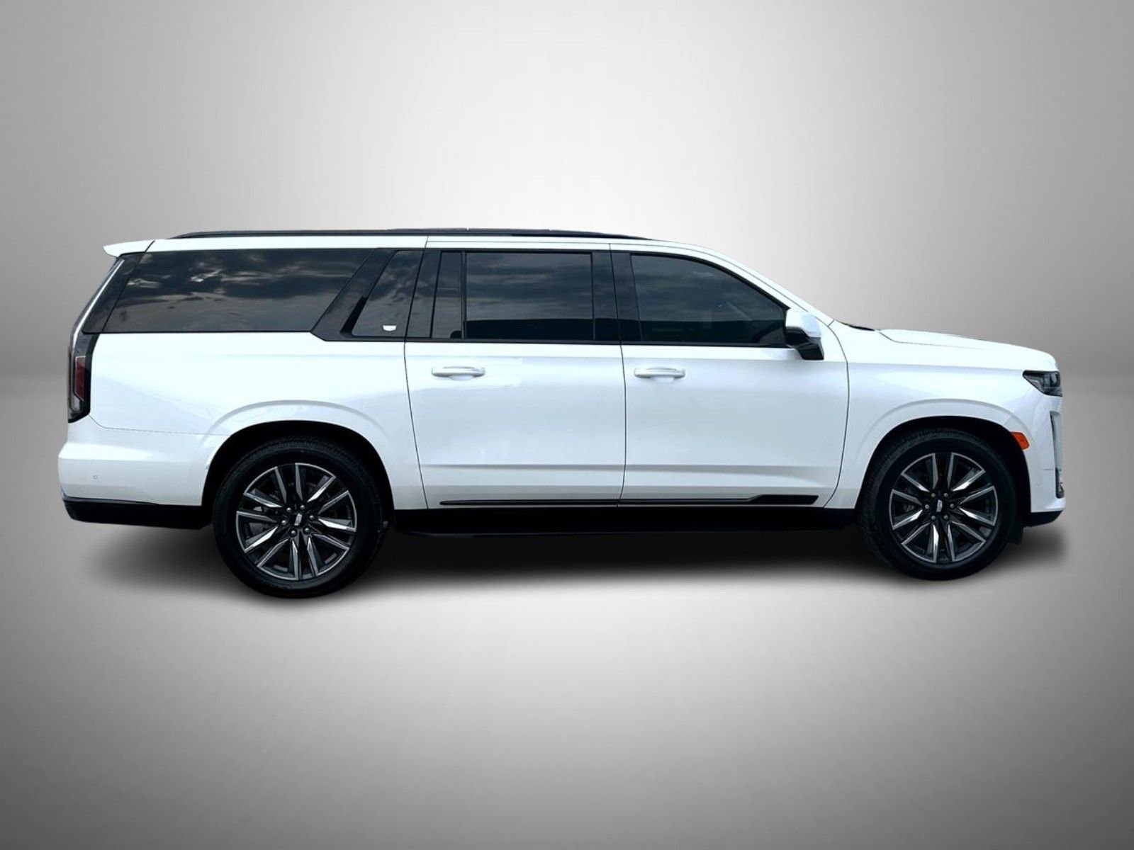 Certified 2024 Cadillac Escalade ESV Sport Platinum image 4