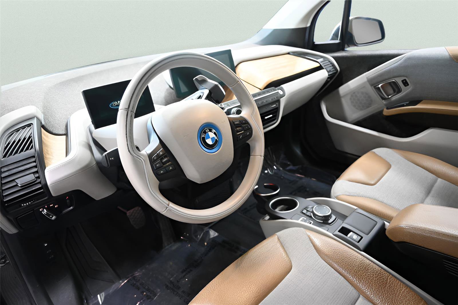 Used 2014 BMW i3 w/ Range Extender RWD image 10