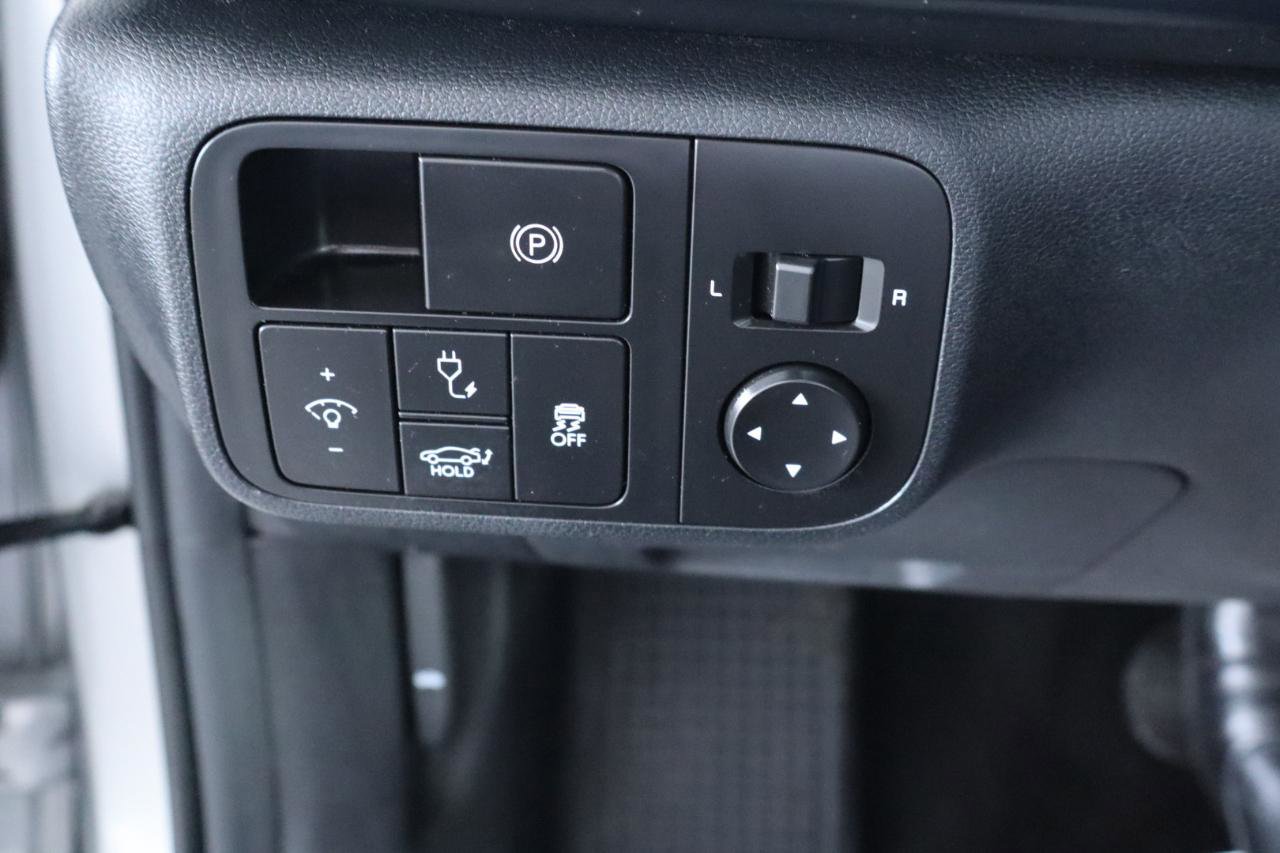 Used 2023 Hyundai Ioniq 6 SE image 28