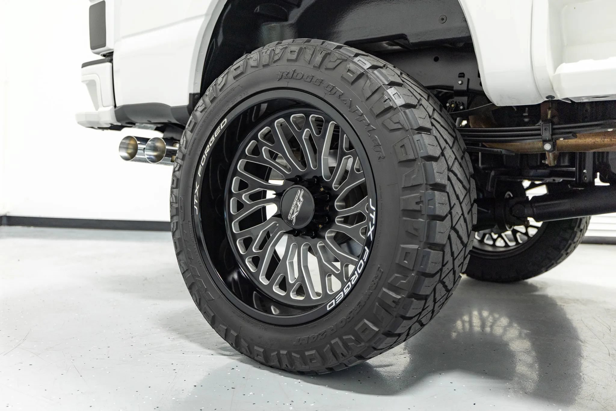 Used 2025 Ford F250 Platinum AWD/4WD image 25