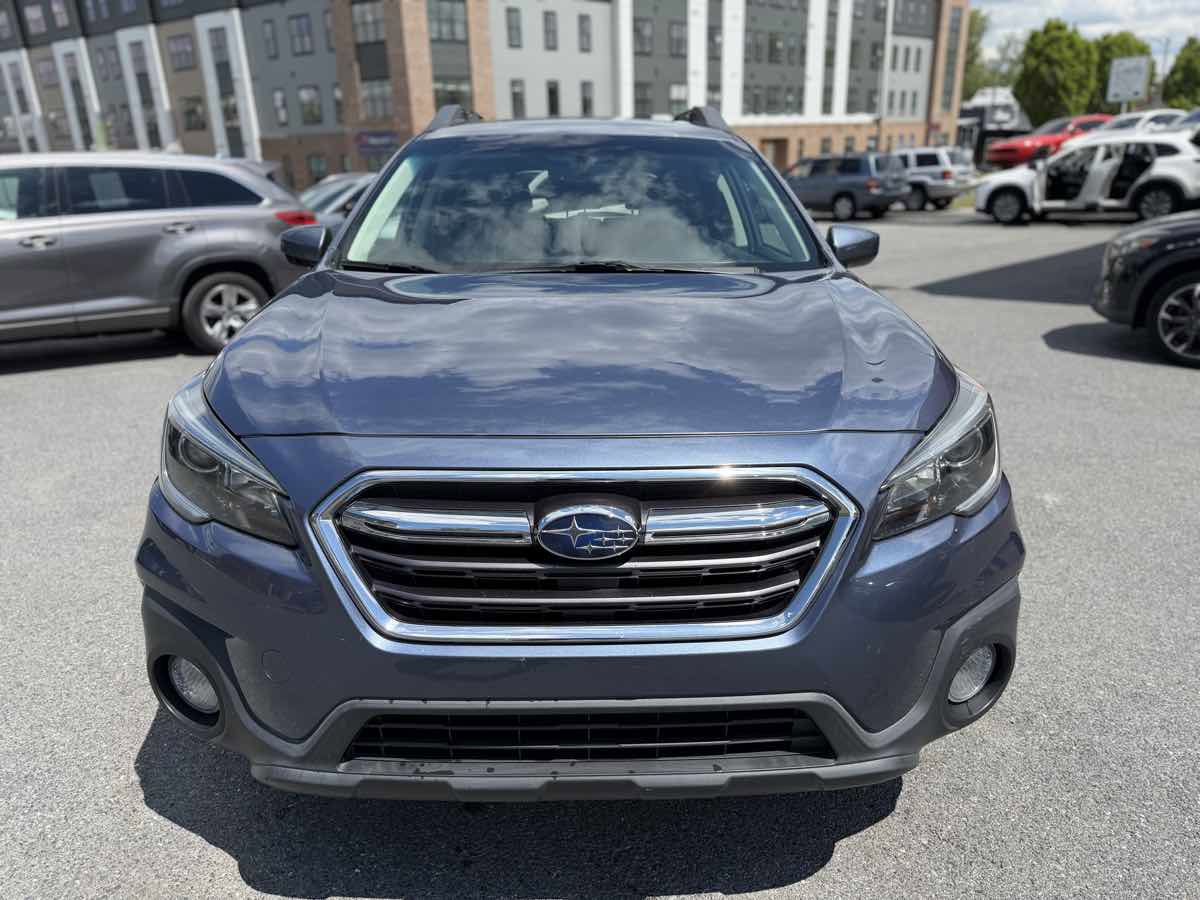 Used 2018 Subaru Outback 2.5i Premium AWD/4WD image 2