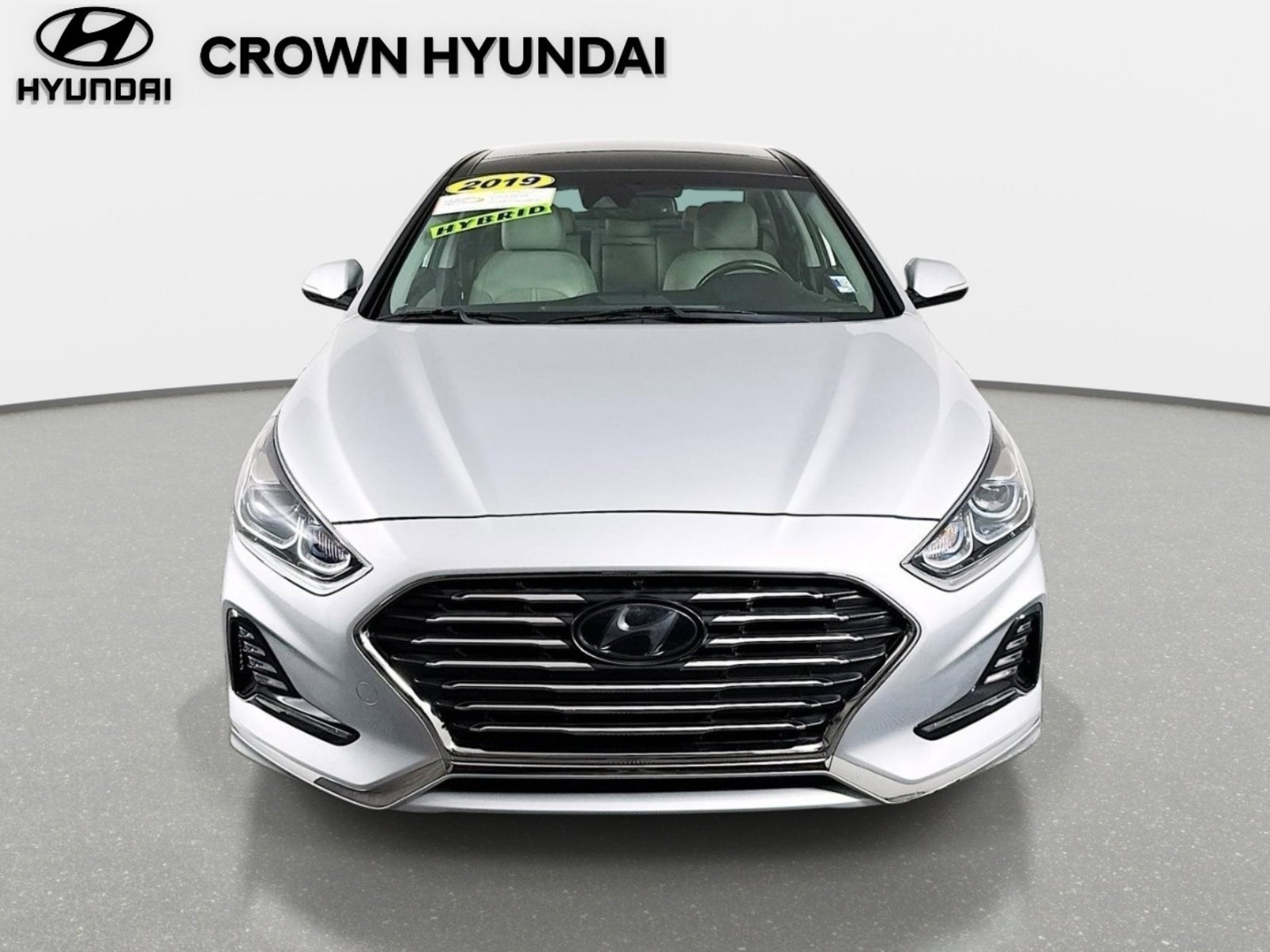Used 2019 Hyundai Sonata Limited w/ Ultimate Package 02 FWD image 2