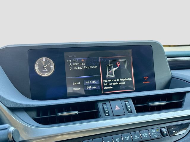 Used 2020 Lexus ES 300h w/ Premium Package FWD image 30