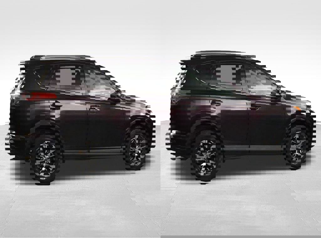 Used 2018 Toyota RAV4 XLE image 7