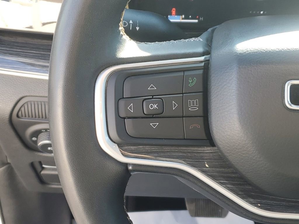 Used 2022 Jeep Wagoneer Series III w/ Premium Group I image 17