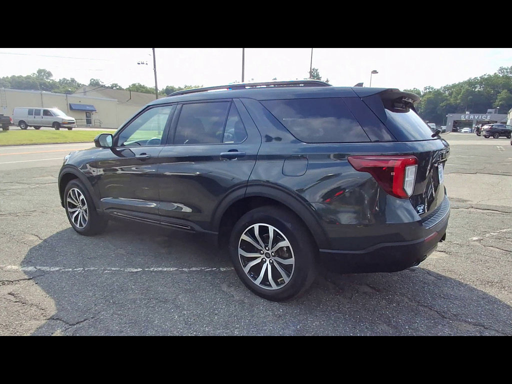 Used 2024 Ford Explorer ST-Line w/ Class IV Trailer Tow Package AWD/4WD image 6