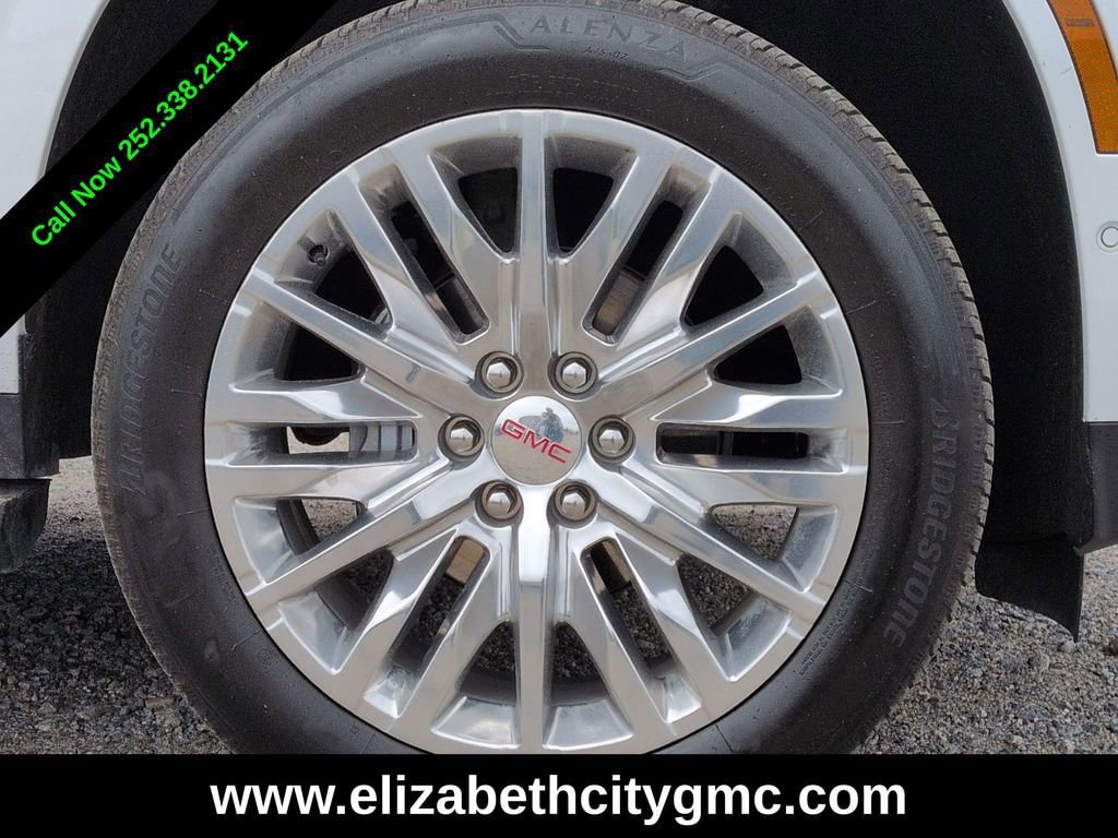 Used 2025 GMC Yukon XL Denali AWD/4WD image 11