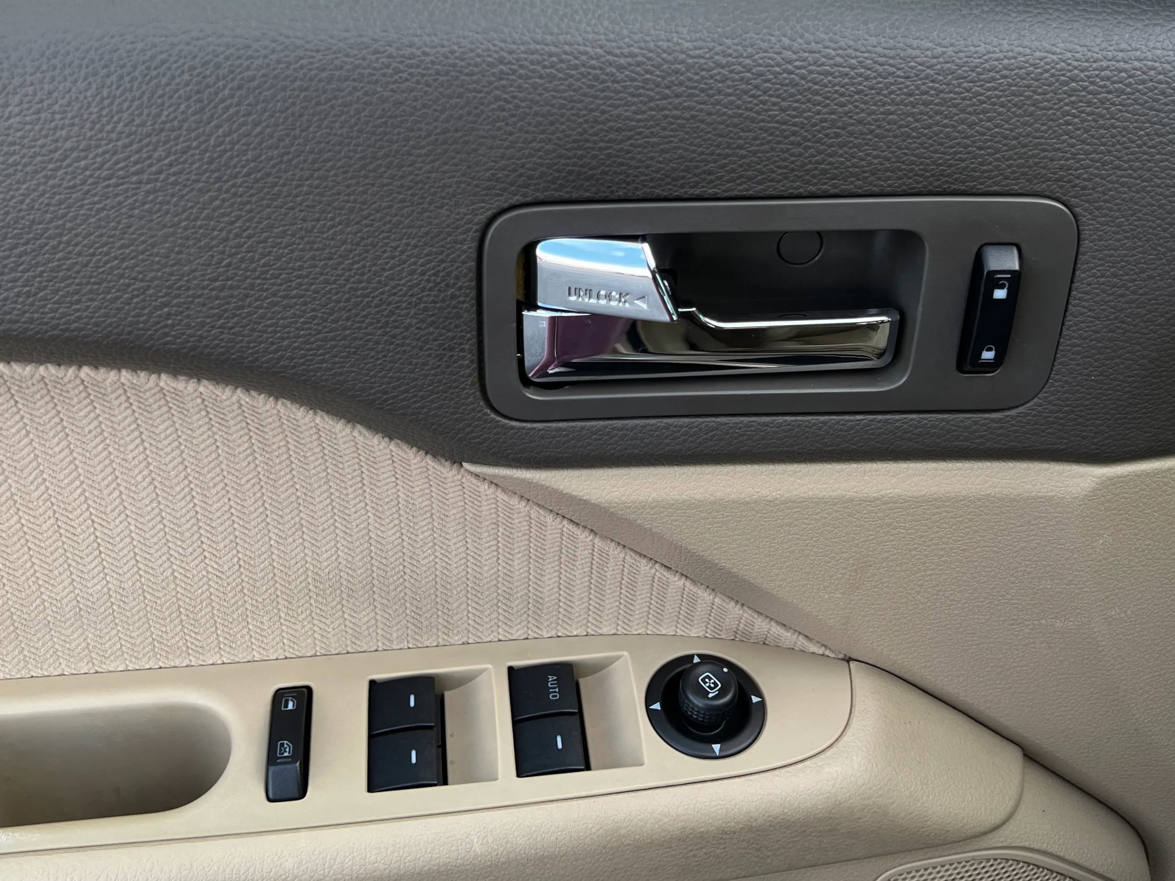 Used 2007 Mercury Milan image 16