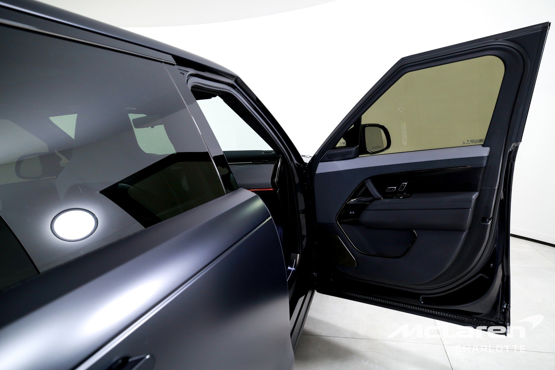 Used 2025 Land Rover Range Rover Sport SV Edition Two image 25