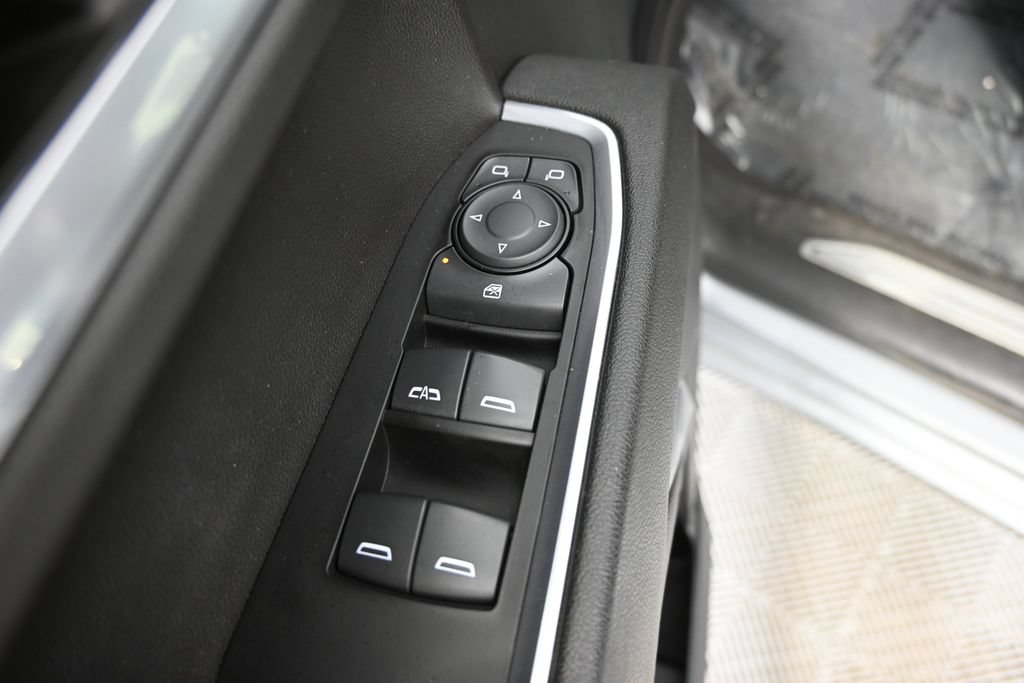Used 2023 Chevrolet Silverado 1500 LT AWD/4WD image 19