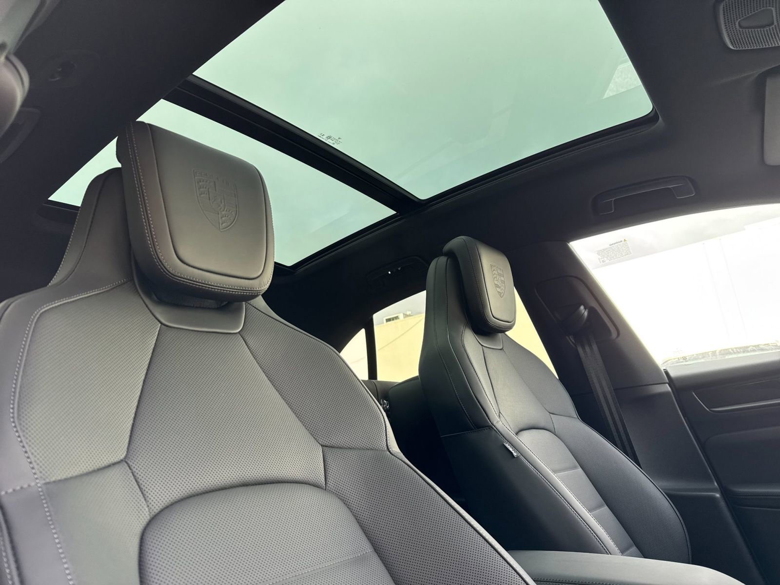 New 2026 Porsche Macan 4S Electric image 18