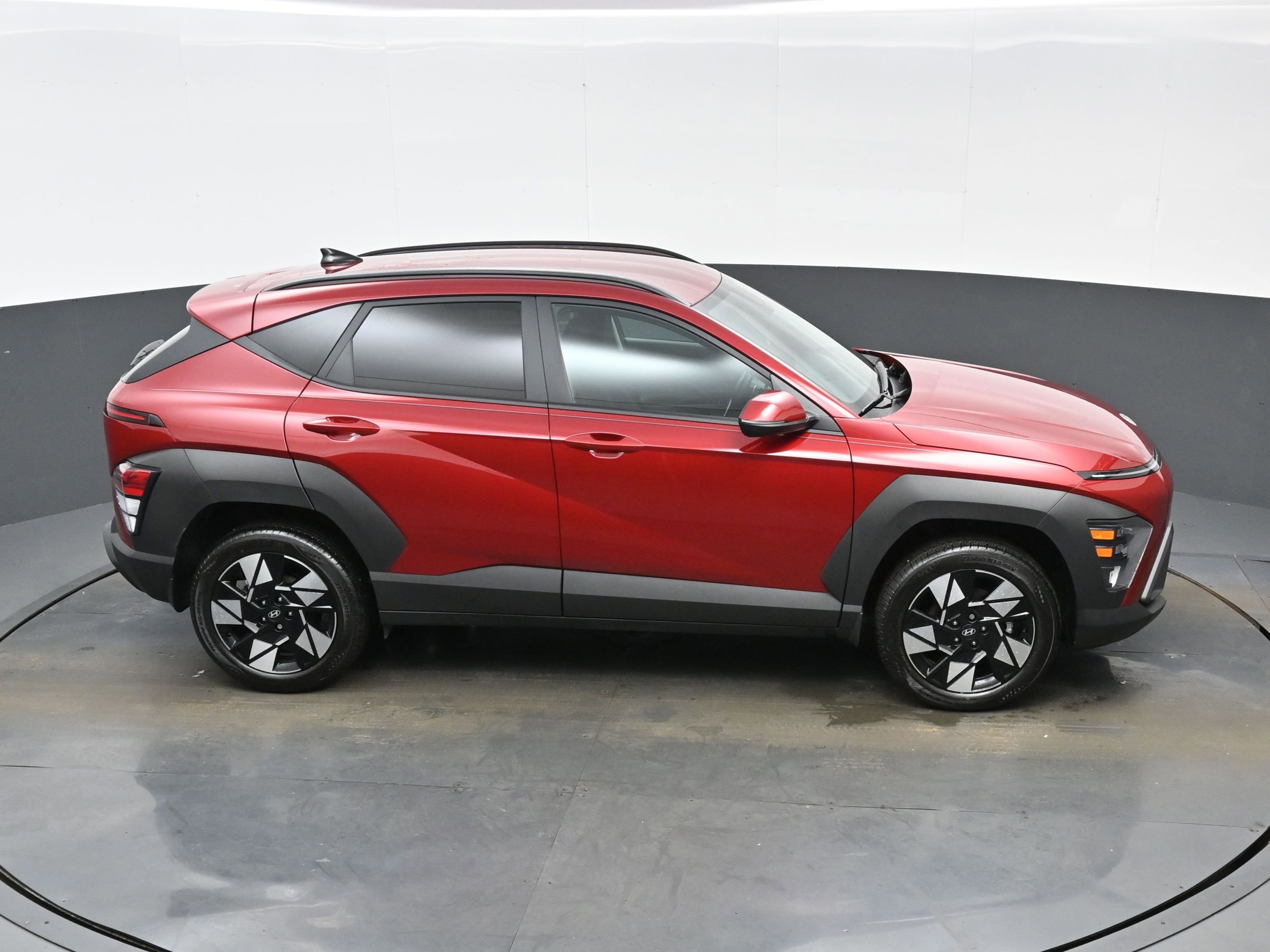 Used 2024 Hyundai Kona SEL w/ Convenience Package image 38