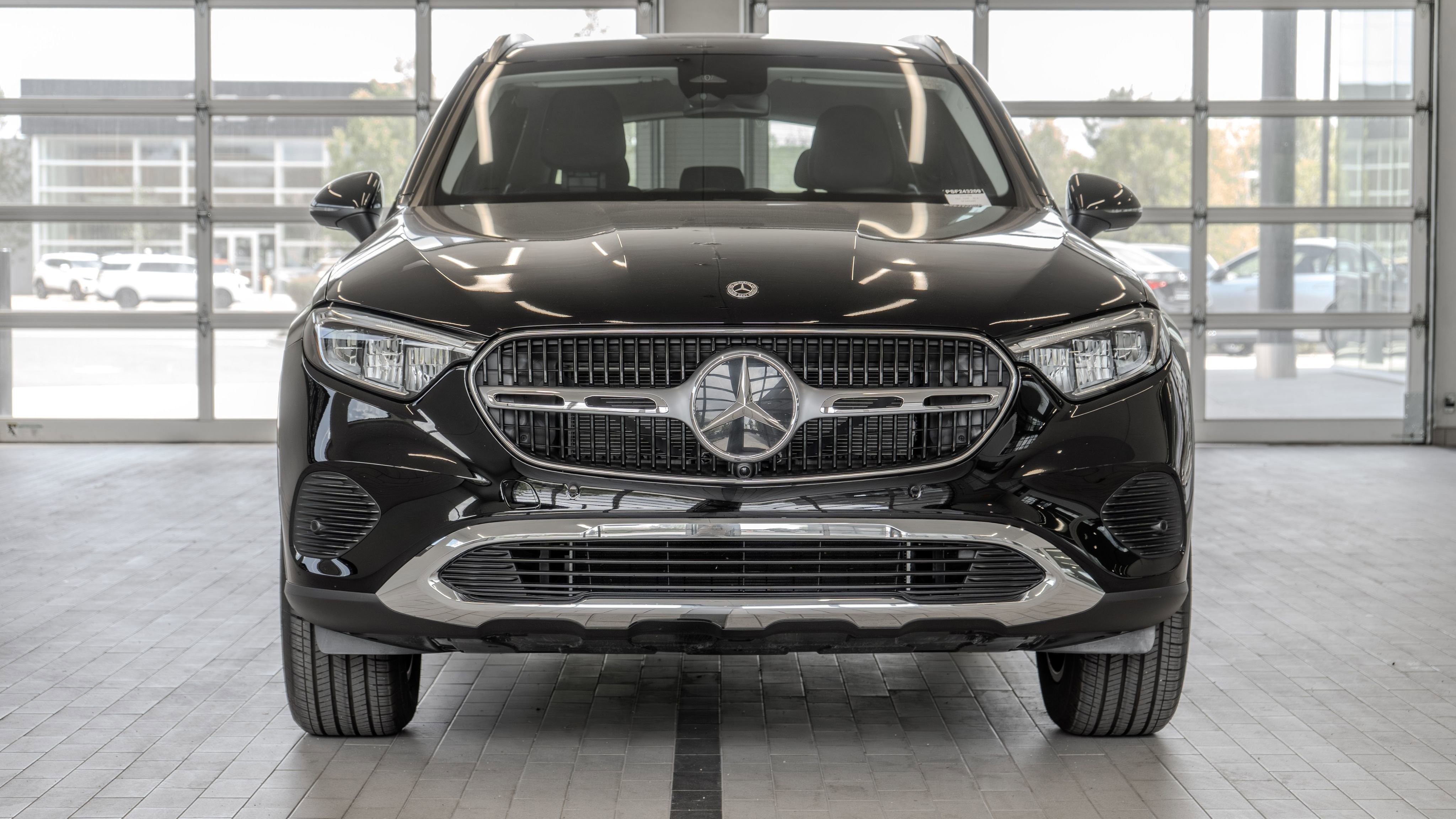 Certified 2025 Mercedes-Benz GLC 350e 4MATIC image 11