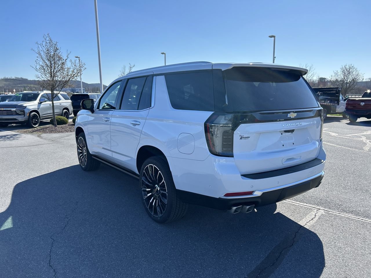 New 2026 Chevrolet Tahoe High Country AWD/4WD image 5