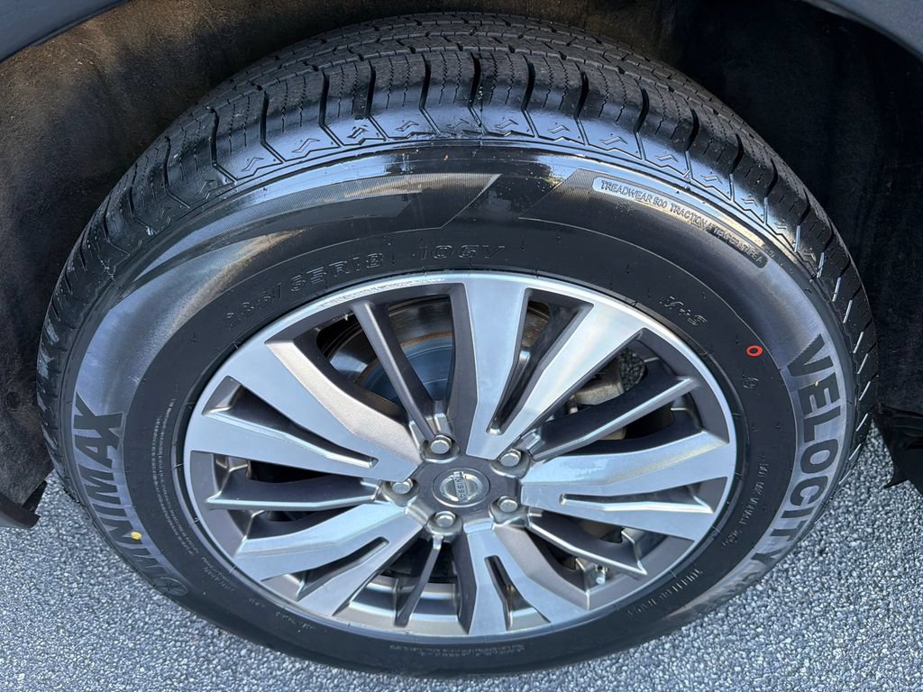 Used 2019 Nissan Pathfinder SV FWD image 17