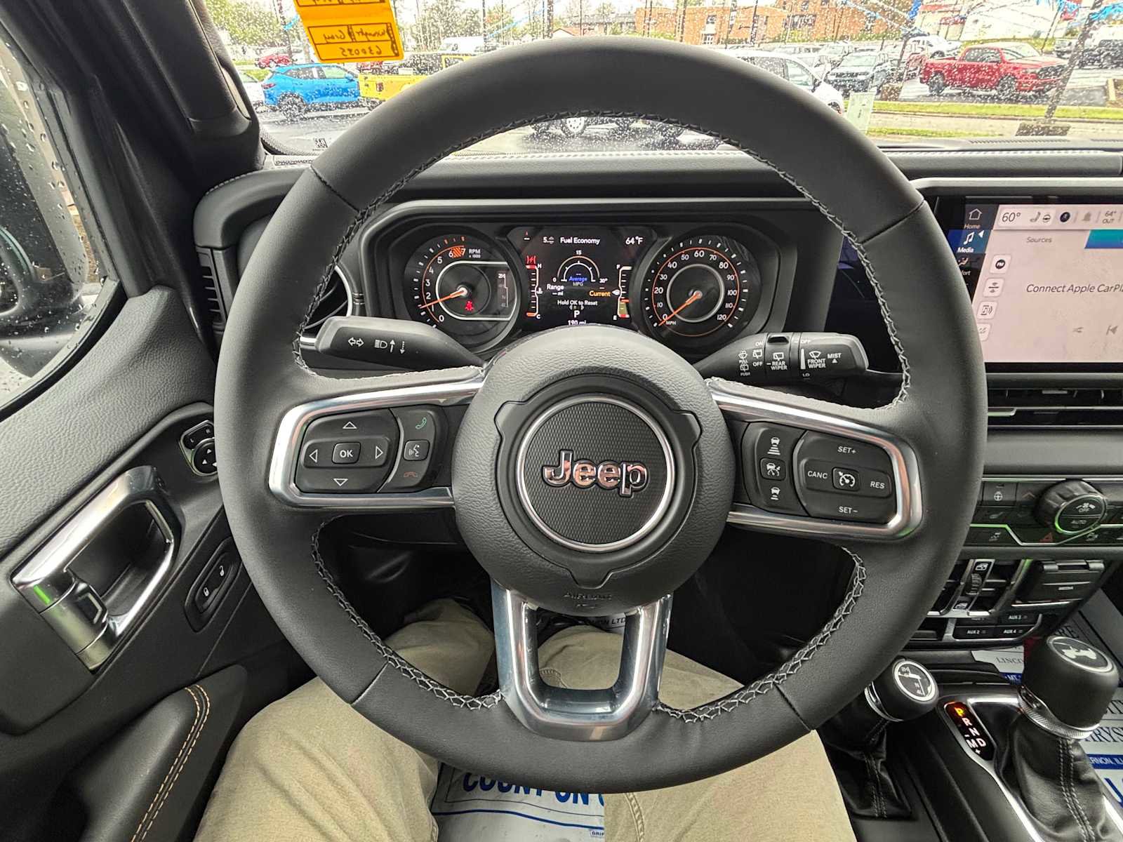 Used 2025 Jeep Wrangler Sahara image 23