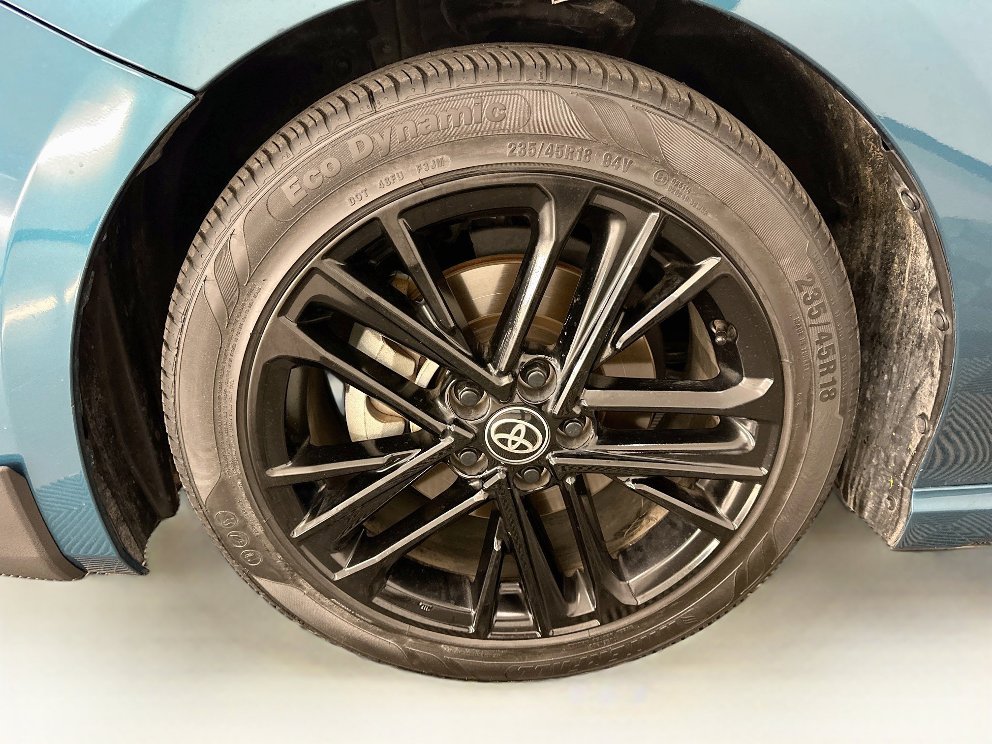 Used 2025 Toyota Camry SE FWD image 35