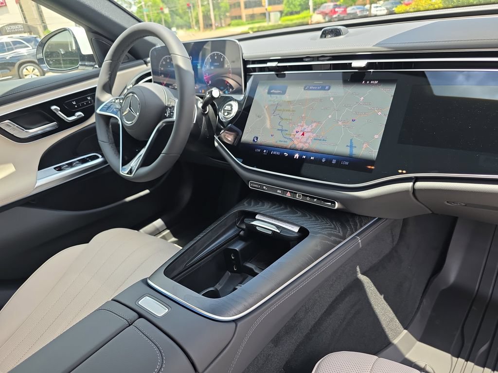 New 2026 Mercedes-Benz E 350 4MATIC Sedan image 18
