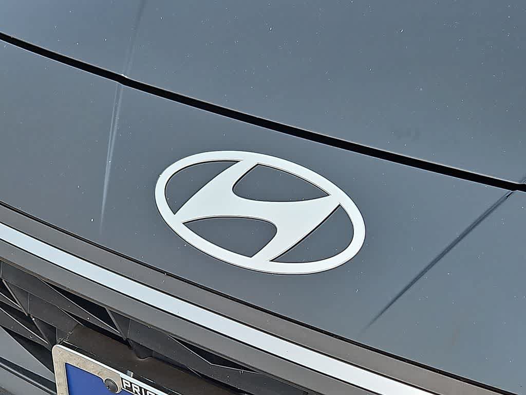 Certified 2025 Hyundai Elantra Sport w/ Cargo Package FWD image 30