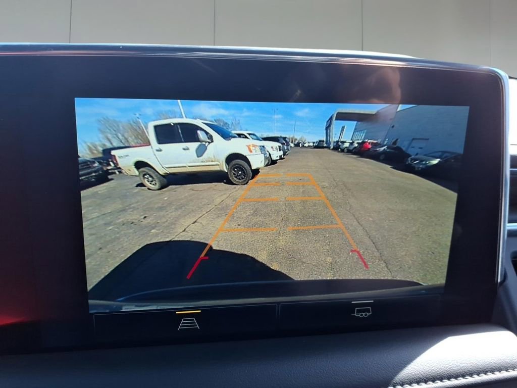 Used 2024 Chevrolet Suburban LT AWD/4WD image 22