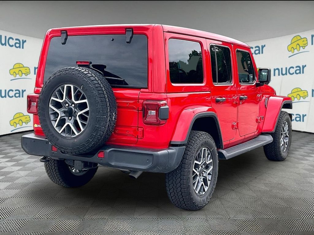 Used 2025 Jeep Wrangler Unlimited Sahara AWD/4WD image 6
