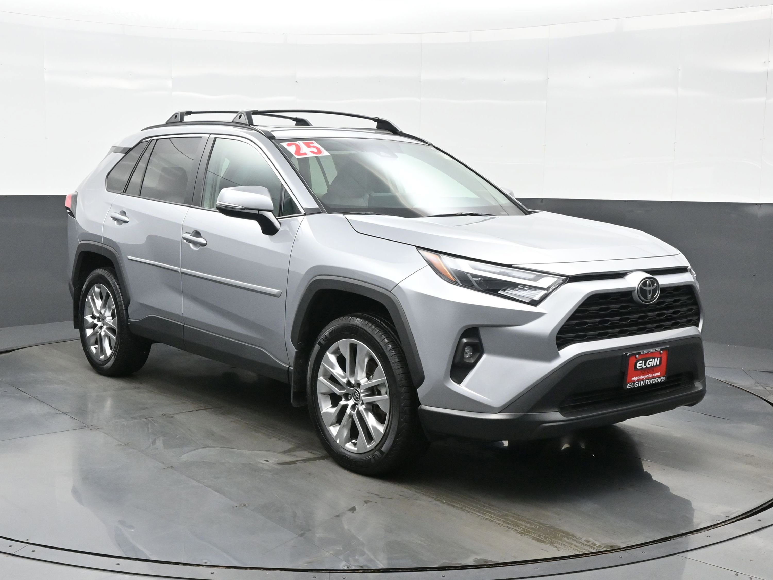 Used 2025 Toyota RAV4 XLE Premium w/ Weather Package AWD/4WD image 8