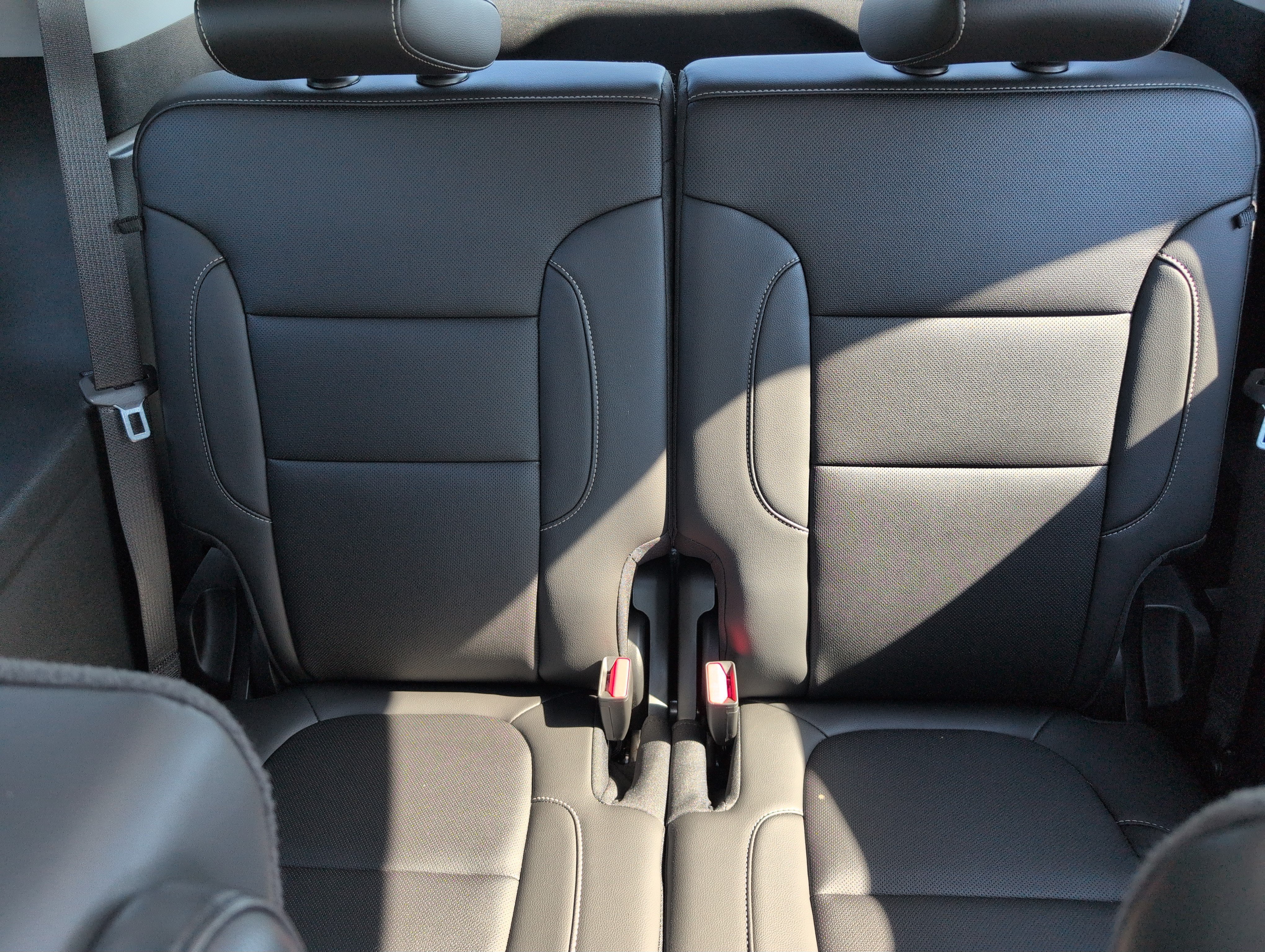 Used 2023 GMC Acadia SLT w/ Elevation Edition FWD image 36