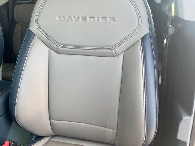 Used 2025 Ford Maverick Lariat w/ 4K Tow Package AWD/4WD image 9