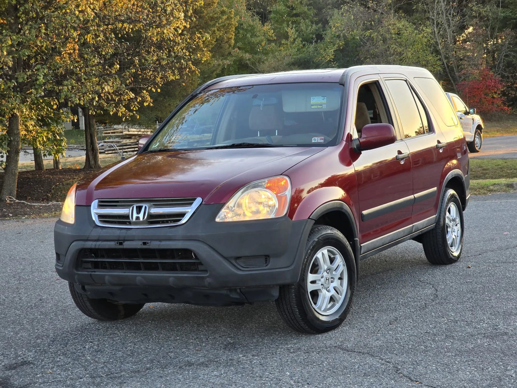 Used 2004 Honda CR-V EX image 2