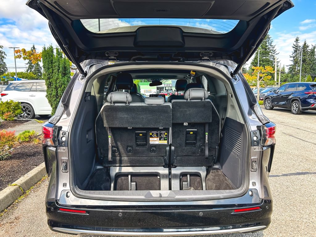 Certified 2021 Toyota Sienna Limited AWD/4WD image 9