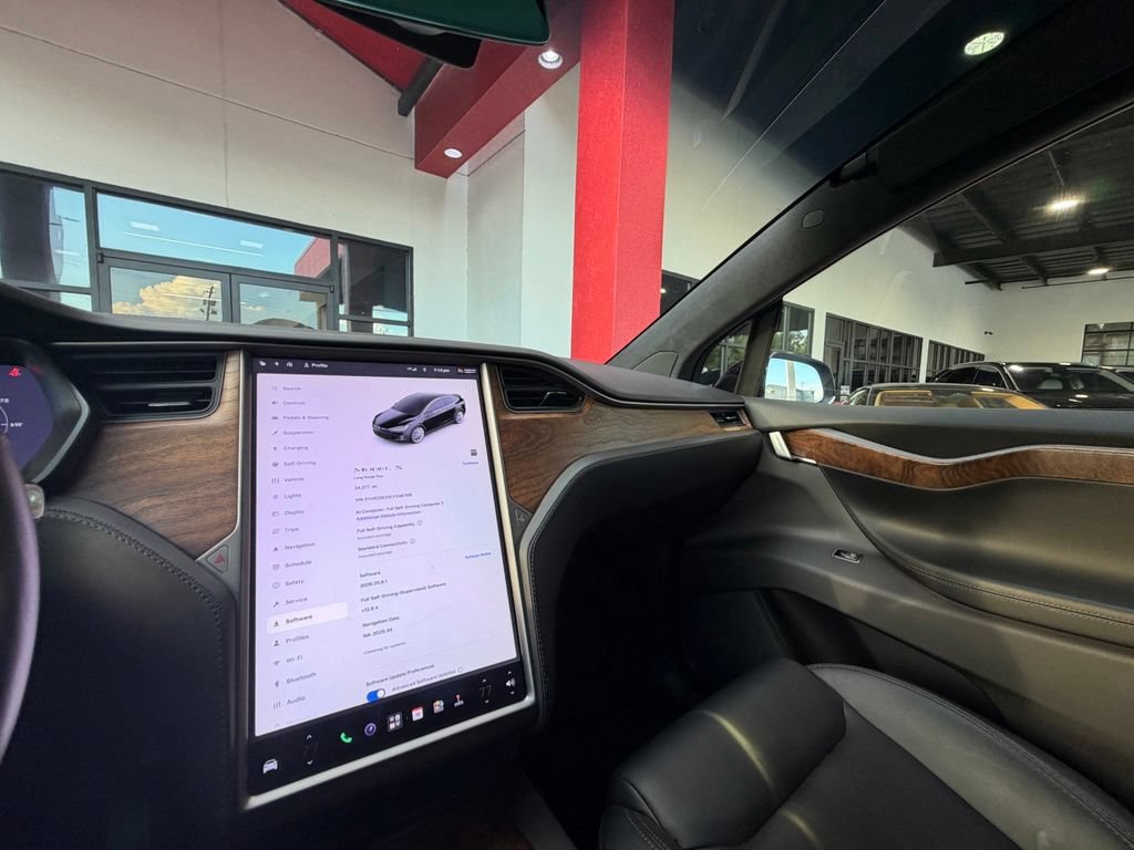 Used 2020 Tesla Model X Long Range AWD/4WD image 22