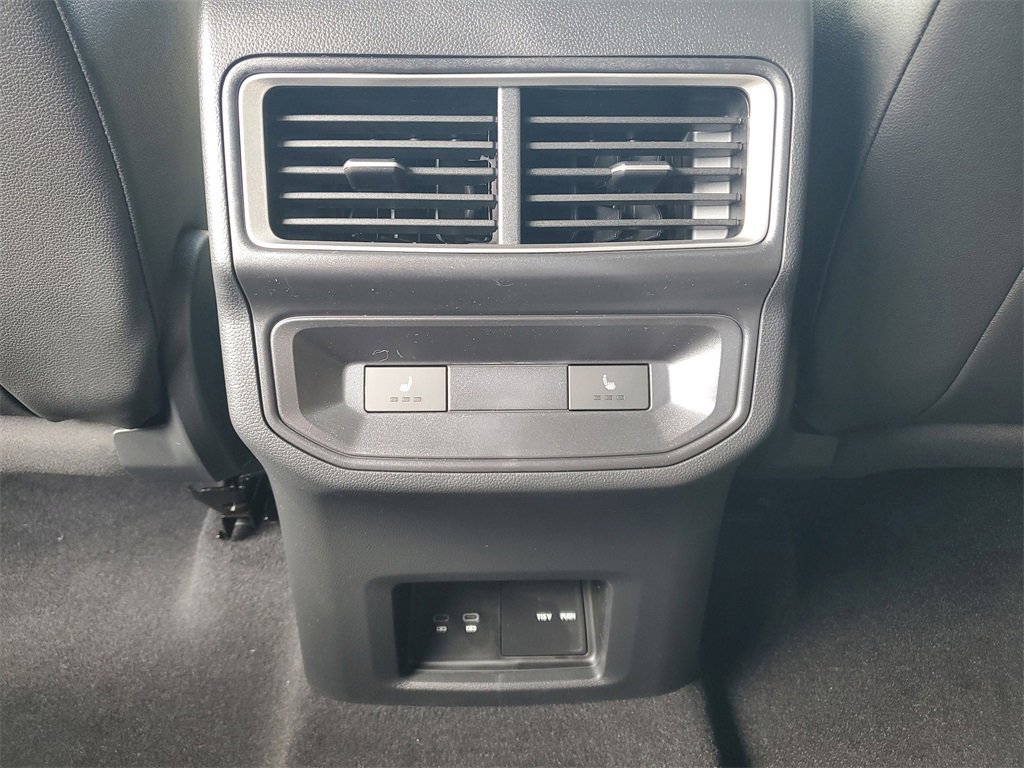 New 2026 Volkswagen Atlas Cross Sport SEL R-Line image 13